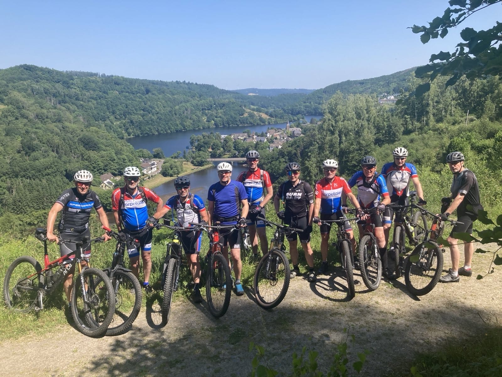 d5eff910-ed8b-4a55-8b03-82bd418f6d54